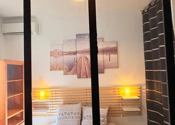 Appartement INTRAMUROS RARE T2 Paisible avec terrasse privée et Climatisation