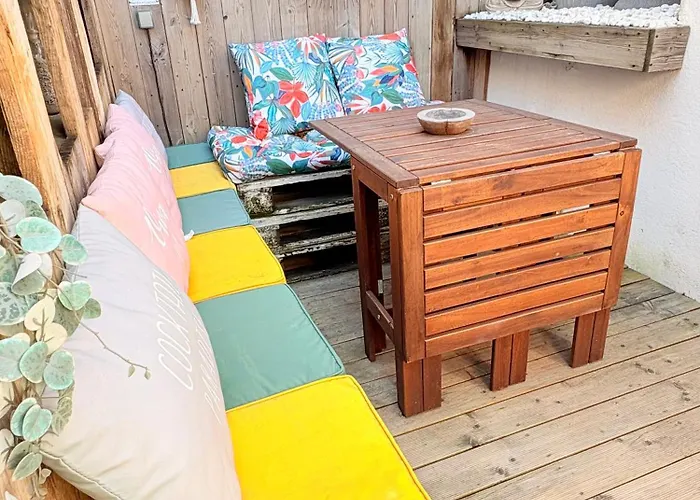 Appartement INTRAMUROS RARE T2 Paisible avec terrasse privée et Climatisation