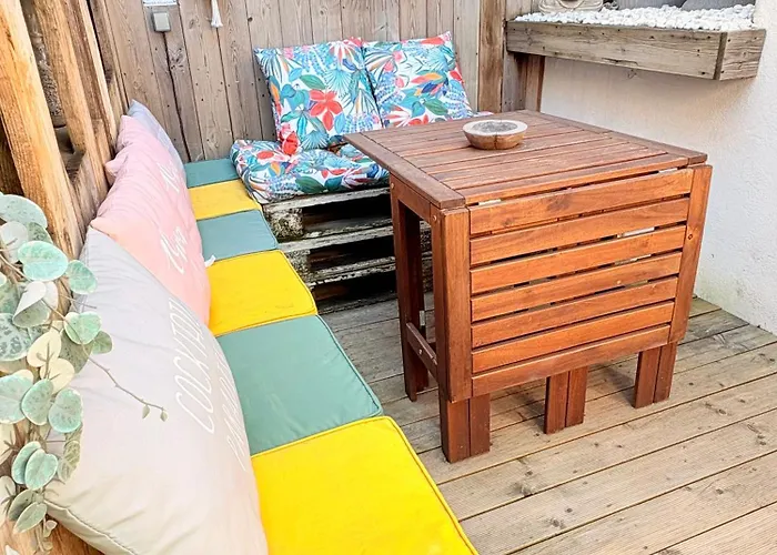 Appartement INTRAMUROS RARE T2 Paisible avec terrasse privée et Climatisation