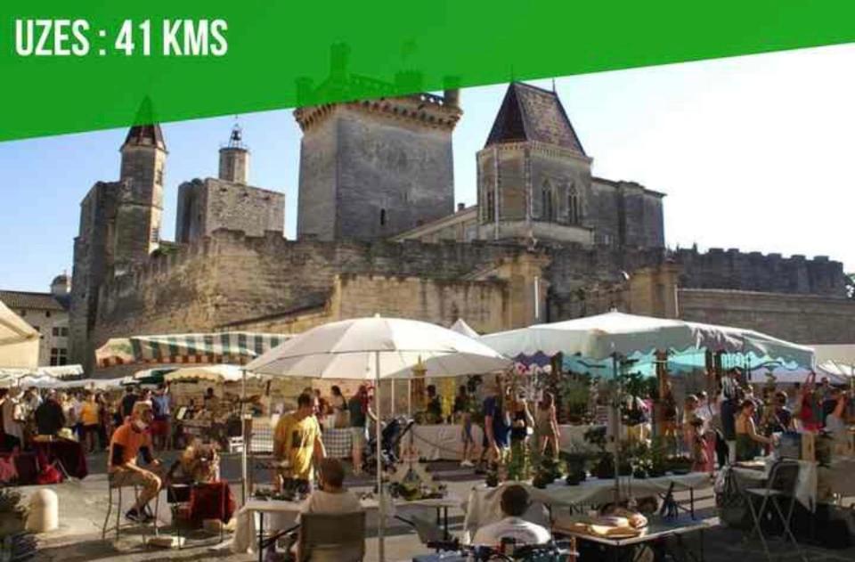 Appartement Intramuros Rare T2 Paisible Avec Terrasse Privée Et Climatisation