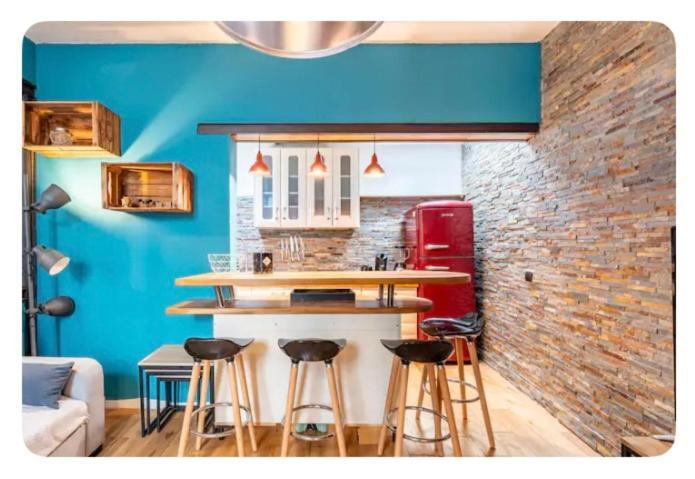 Appartement Intramuros Rare T2 Paisible Avec Terrasse Privée Et Climatisation Avignon